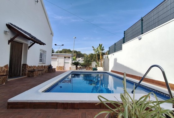 Sprzedaż - Willa wolnostojąca -
Torrevieja - Los Balcones