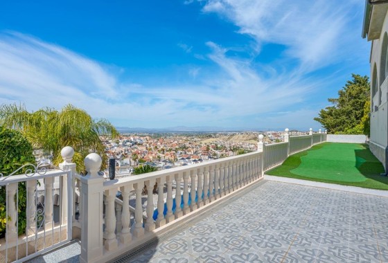 Herverkoop - Vrijstaande Villa -
Rojales - La Marquesa