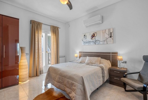 Herverkoop - Vrijstaande Villa -
Rojales - La Marquesa