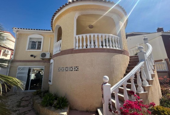 Venta - Chalet Independiente -
Camposol - Sector D
