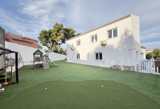 Venta - Chalet Independiente -
Orihuela Costa - Las Filipinas