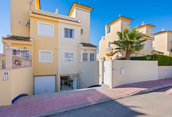 Herverkoop - Halfvrijstaande villa -
Benijofar - Benimar 1