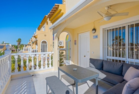 Herverkoop - Halfvrijstaande villa -
Benijofar - Benimar 1