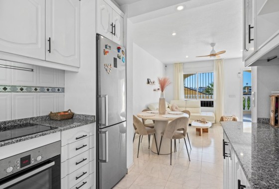 Herverkoop - Halfvrijstaande villa -
Benijofar - Benimar 1