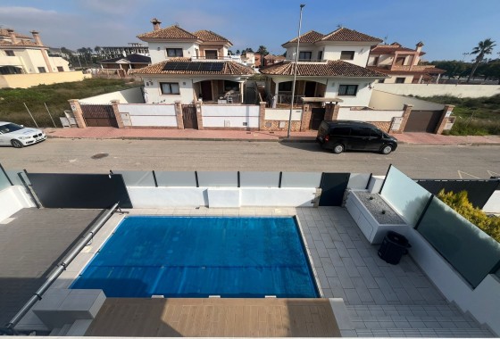 Herverkoop - Vrijstaande Villa -
Los Alcazares - Costa Calida