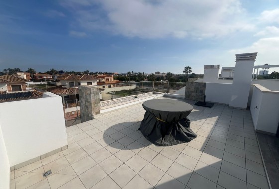 Herverkoop - Vrijstaande Villa -
Los Alcazares - Costa Calida