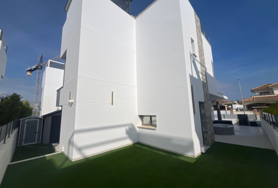 Herverkoop - Vrijstaande Villa -
Los Alcazares - Costa Calida