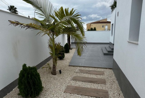 Resale - Freistehende Villa -
Rojales - Ciudad Quesada