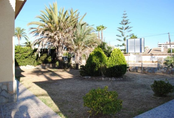 Herverkoop - Perceel / Grond -
Orihuela Costa - Cabo Roig