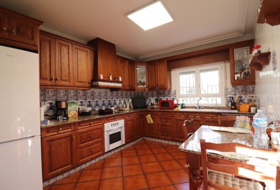 Sale - Villa -
Torrevieja - El chaparral