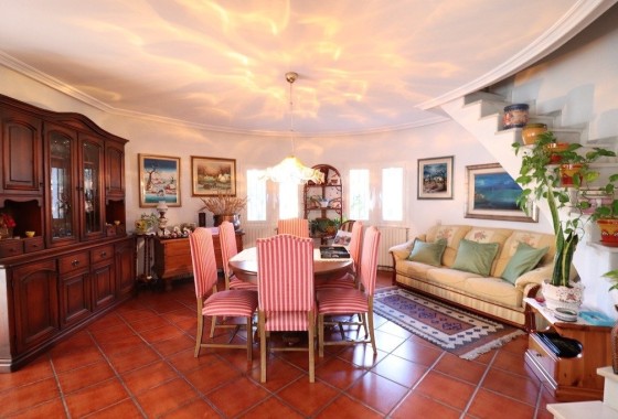 Sale - Villa -
Torrevieja - El chaparral