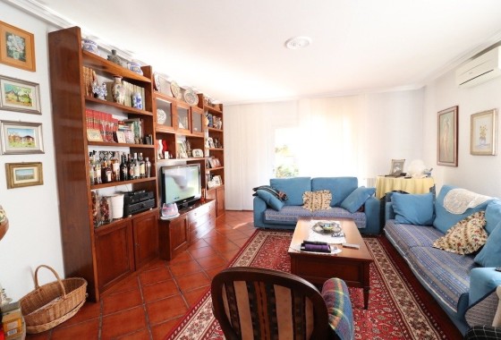 Sale - Villa -
Torrevieja - El chaparral