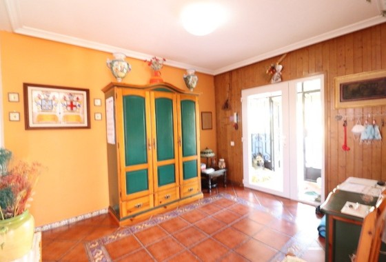Sale - Villa -
Torrevieja - El chaparral