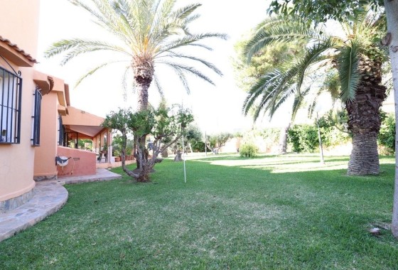 Sale - Villa -
Torrevieja - El chaparral