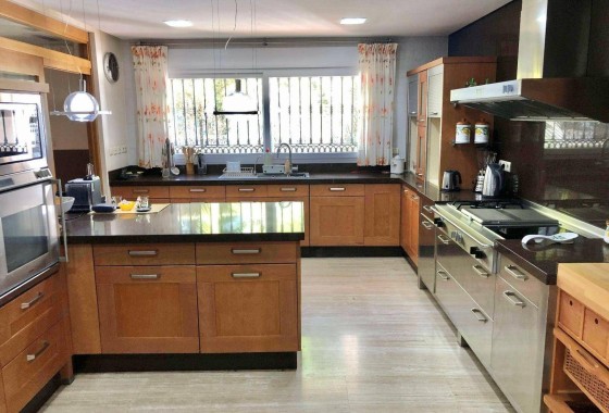 Venta - Chalet Independiente -
El Palmar