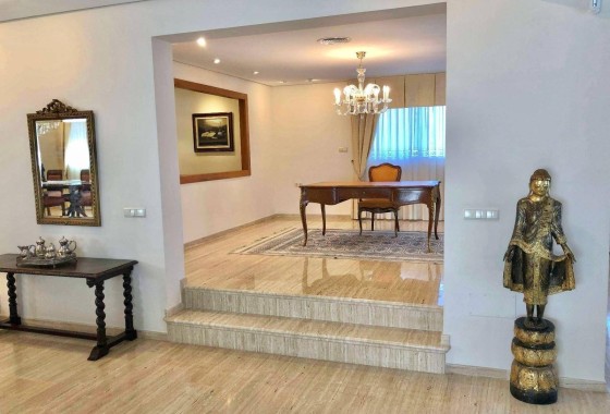 Venta - Chalet Independiente -
El Palmar