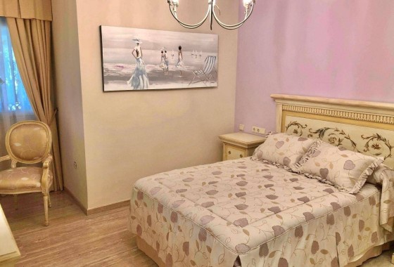 Venta - Chalet Independiente -
El Palmar