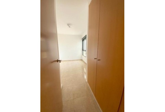 Venta - Chalet Independiente -
Roldan - Inland
