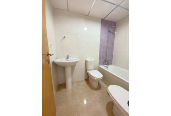 Venta - Chalet Independiente -
Roldan - Inland