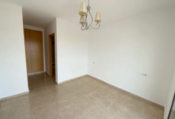 Venta - Chalet Independiente -
Roldan - Inland