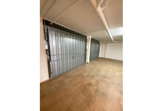 Venta - Chalet Independiente -
Roldan - Inland