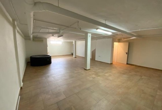 Venta - Chalet Independiente -
Roldan - Inland
