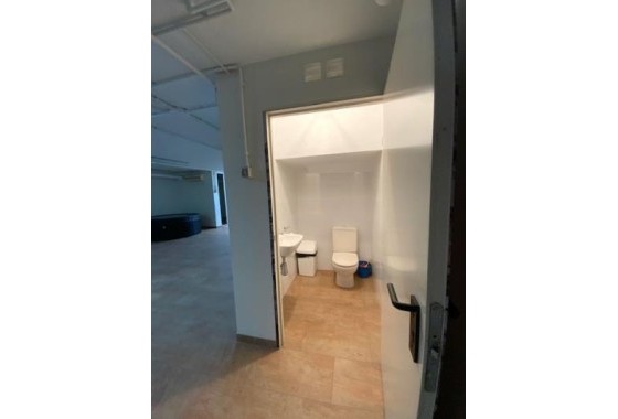 Venta - Chalet Independiente -
Roldan - Inland