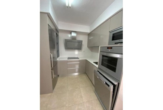 Venta - Chalet Independiente -
Roldan - Inland