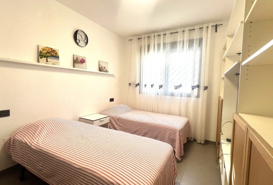 Venta - Apartamento / Piso -
La Zenia - Costa Blanca