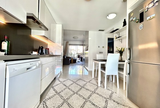 Herverkoop - Appartement / Flat -
Punta Prima - Costa Blanca