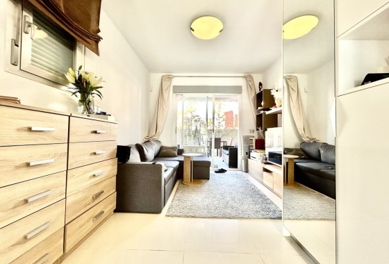 Herverkoop - Appartement / Flat -
Punta Prima - Costa Blanca