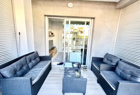 Herverkoop - Appartement / Flat -
Punta Prima - Costa Blanca