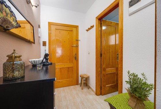 Venta - Apartamento / Piso -
Torrevieja - Estacion de autobuses