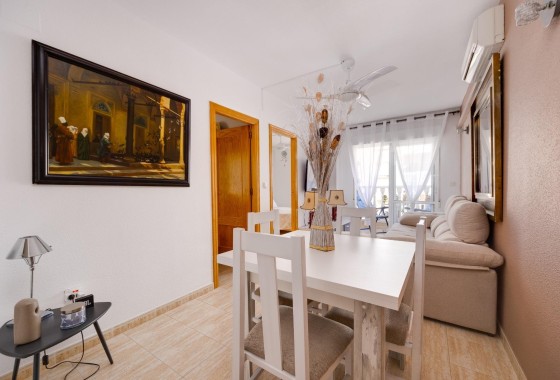 Venta - Apartamento / Piso -
Torrevieja - Estacion de autobuses