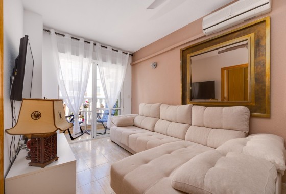 Venta - Apartamento / Piso -
Torrevieja - Estacion de autobuses