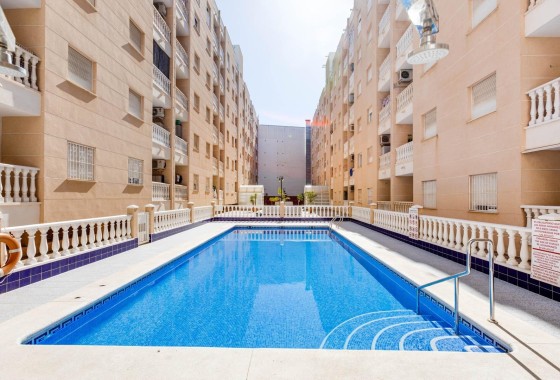 Venta - Apartamento / Piso -
Torrevieja - Estacion de autobuses