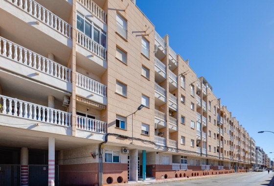 Venta - Apartamento / Piso -
Torrevieja - Estacion de autobuses