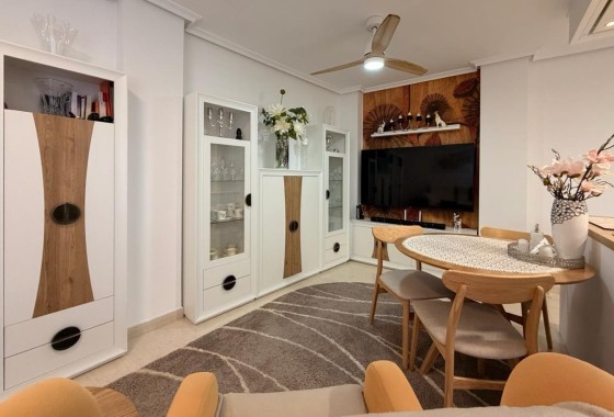 Venta - Apartamento / Piso -
Torrevieja - Center