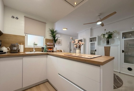 Venta - Apartamento / Piso -
Torrevieja - Center
