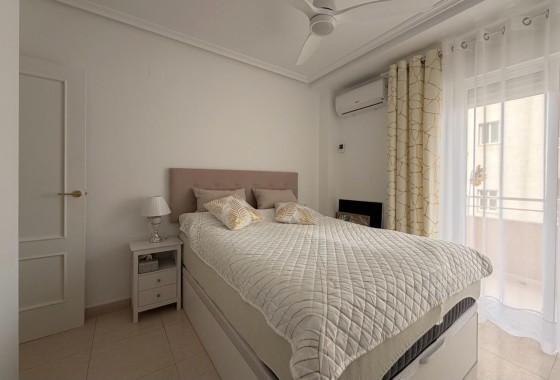 Venta - Apartamento / Piso -
Torrevieja - Center
