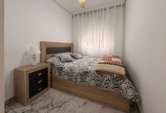 Venta - Apartamento / Piso -
Torrevieja - Center