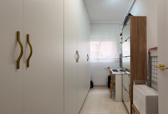 Venta - Apartamento / Piso -
Torrevieja - Center