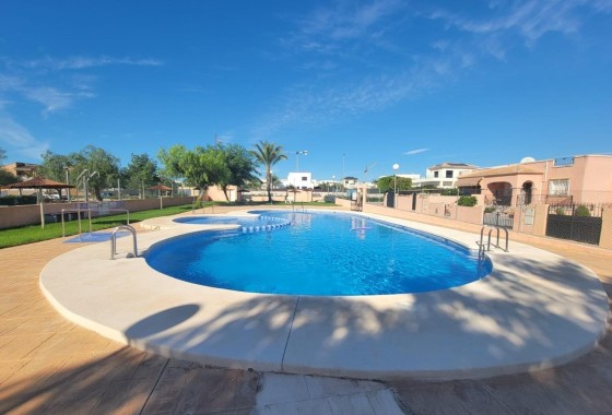 Sale - Town house -
Los Montesinos - Los Montesinos - Urb. La Herrada