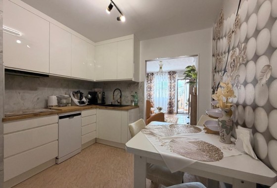 Venta - Apartamento / Piso -
Torrevieja - Nueva Torrevieja