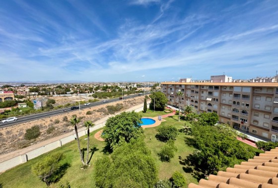 Resale - Wohnung / Appartement -
Torrevieja - Center
