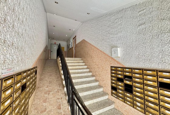 Resale - Wohnung / Appartement -
Torrevieja - Center