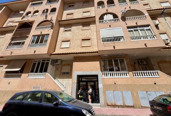 Resale - Wohnung / Appartement -
Torrevieja - Center