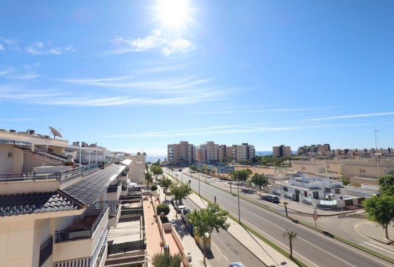 Resale - Wohnung / Appartement -
Pilar de la Horadada - Mil Palmeras
