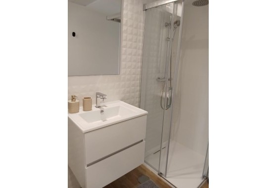 Resale - Wohnung / Appartement -
Torrevieja - Punta Prima