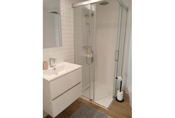 Resale - Wohnung / Appartement -
Torrevieja - Punta Prima